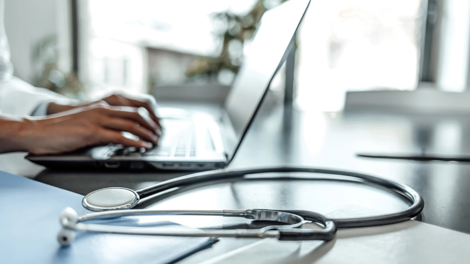 Less Paperwork, More Patients: AI Revolution in Hospitals